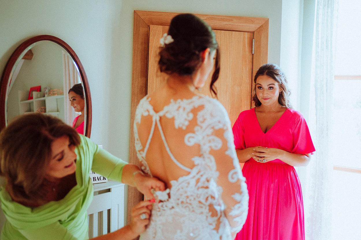 SANT FFRAED HOUSE WEDDING PHOTOGRAPHY 015 SANT FFRAED HOUSE WEDDING PHOTOGRAPHY 015